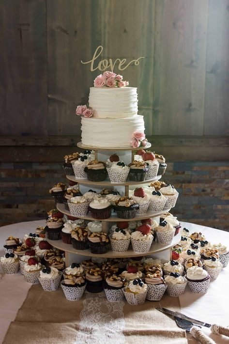 Wedding Cupcakes Rustic, Rustic Cupcakes, Cupcake Tower Wedding, Painted Wedding Cake, Rustic Wedding Gowns, Rustic Wedding Seating, Diy Wedding Video, Rustic Wedding Photography, Healthier Alternatives