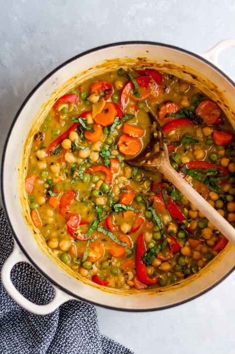 This vegetarian Thai green curry is made with chickpeas, ginger, garlic, turmeric, green curry paste, and lemongrass. The ultimate bowl of healthy comfort food to eat when you're feeling under the weather. Served with a delicious coconut infused brown rice! #curryrecipe #thaifood #vegetarianrecipe #veganrecipe #healthydinner Incredible Desserts, Healthy Curry Recipe, Green Curry Recipes, Vegetarian Thai, Garbanzo Bean, Flavorful Dinner, Gut Healing Recipes, Thai Green Curry, Ambitious Kitchen