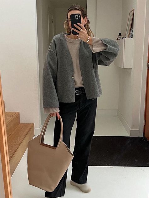 Elegant One Button Woolen Cardigan Coat Women Chic V Neck Long Sleeves Loose Jacket Autumn Fashion Long Cardigan Street Style, Winter Outfits With Grey Coat, Fall Outfit With Cardigan, Grey Outfits For Women, Wool Jacket Outfit, Normcore Aesthetic, Grey Jacket Outfit, Jackets For Women Casual, Casual Blazer Outfits