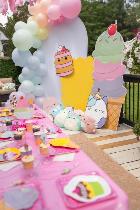 Sweets Squishmallows and 6 birthday party Squishy Birthday Party Ideas, 6 Birthday Party, Fun Party Favors, 6th Birthday Party, Birthday Party Snacks, 6 Birthday, 10th Birthday Parties, Decorations Party, 11th Birthday