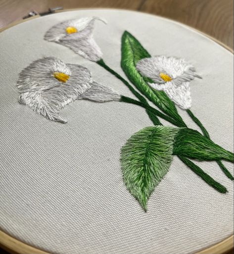 lily arum flower embroidery handmade small business Calla Lily Embroidery Pattern, Calla Lily Embroidery, Lily Embroidery Pattern, Embroidered Lily, Embroidery Botanical, Arum Lilies, Lily Embroidery, Arum Lily, Wedding Embroidery