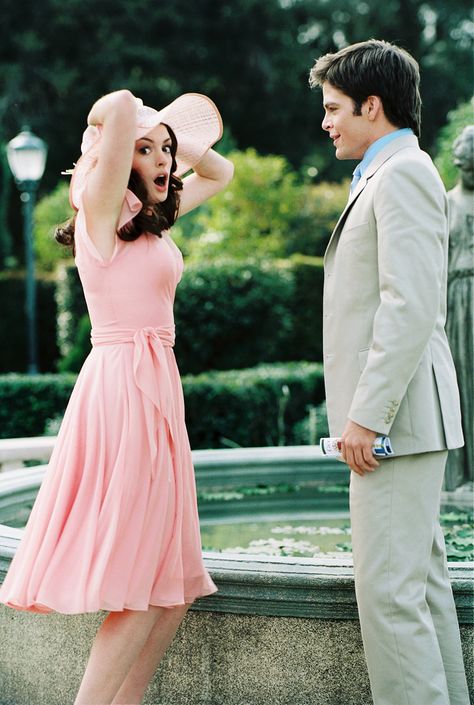 Anne Hathaway, Chris Pine Chris Pine Princess Diaries, Princess Diaries 1, Princess Diaries 2, Diary Movie, The Princess Diaries, Rom Coms, Film Scenes, Fav Movie, The Heir