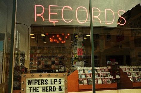 Chris Isaak, Simon Lewis, Vinyl Store, Before I Sleep, Record Store, Lps, Vinyl Records, Stranger Things, We Heart It