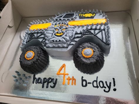 Max D Monster Truck Cake, Max D Monster Truck, Monster Jam Birthday Cake, Monster Truck Birthday Cake, Truck Birthday Cake, Blaze Party, Monster Truck Cars, Monster Jam Birthday, Truck Birthday Cakes