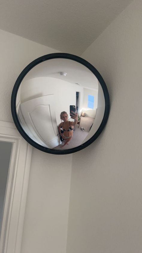 Bubble Mirror Selfie, Bubble Mirror In Room, Security Mirror, Bubble Mirror, Blob Mirror, Mirror Decor Ideas, Bubble Wall, Circle Mirror, Mirror Round