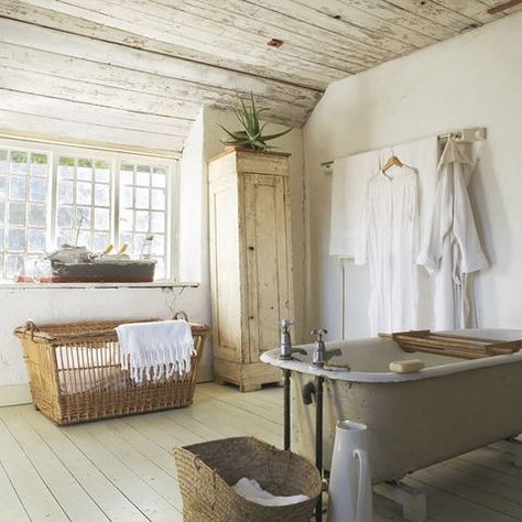 Country Bathroom Designs, Farmhouse Bathroom Design, French Country Bathroom, Houses Ideas, Country Bathroom, Modern Farmhouse Bathroom, Rustic Bathrooms, Small Bathrooms, Bathroom Redo