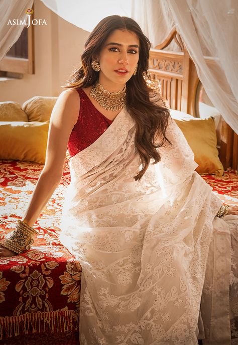 Ivory Saree, Chanderi Cotton Saree, Chinese Fancy Dress, Formal Saree, Simple Saree Designs, Indian Sari Dress, Pakistani Designer Clothes, Chanderi Saree, Asim Jofa