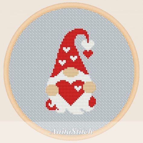 Gnomes Pixel Art Patterns Gnome Cross Stitch, Subversive Cross Stitch, Cross Stitch Christmas Ornaments, Mini Cross Stitch, Gnome Patterns, Cute Cross Stitch, Cross Stitch Cards, Cross Stitch Patterns Christmas, Cross Stitch Patterns Free