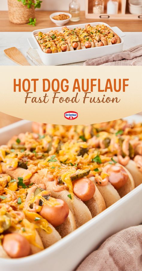 Der Hot Dog Auflauf ist die perfekte Kombination aus zwei Lieblingsessen! Das einfache und schnelle Rezept ist so lecker und im Handumdrehen fertig. Dr. Oetker Rezepte, Fast Food Fusion, Pizza Pot Pie, Cheeseburger Tacos, Burger Quesadilla, Cheeseburger Muffins, Cheeseburger Auflauf, Mini Lasagne Muffins, Lasagne Muffins, Pizza Waffeln, Pizza Donuts, Pizza Muffins, Pizza Schnecken, Pizza Wrap, Pizza Auflauf, Fast Food Rezepte, Fingerfood Rezepte, Pizza Schnecken Hefeteig, Hot Dog Auflauf Wrap Pizza, Pizza Pot Pie, Hot Dog Pizza, Hot Dog Party, Dog Party, Pot Pie, Party Snacks, Finger Foods, Hot Dogs