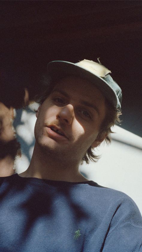 Mac Demarco Wallpaper, Chamber Of Reflection, Mac Demarco, Album Artwork Cover Art, Declan Mckenna, Wallpaper Homescreen, Cover Wallpaper, Band Wallpapers, My Kind Of Woman