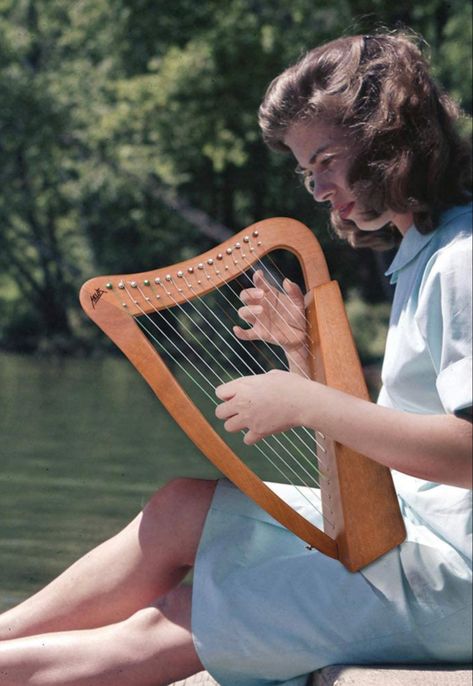 Person Playing Harp Reference, Small Harp Aesthetic, Lyre Aesthetic Instrument, Lyre Harp Aesthetic, Lyre Pose Reference, Playing Lyre Pose Reference, Lyre Aesthetic, Harp Aesthetic, Ciel Black Butler