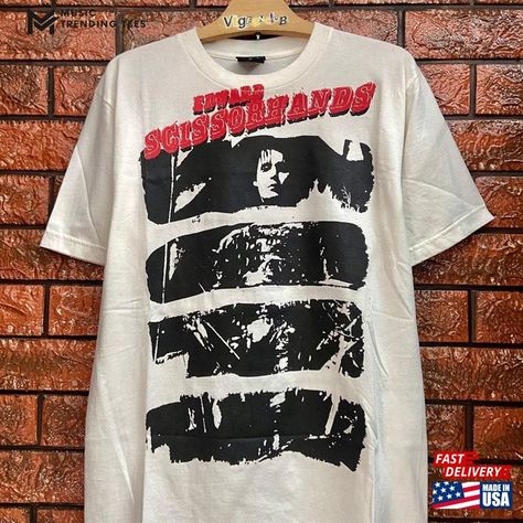 Vintage 00S Edward Scissorhands 1990 Romance Fantasy Movie Featuring Johnny Depp T-Shirt Tim Burton 90S Size M Unisex Check more at https://musictrendingtees.com/product/vintage-00s-edward-scissorhands-1990-romance-fantasy-movie-featuring-johnny-depp-t-shirt-tim-burton-90s-size-m-unisex/ Tim Burton Shirt, Edward Scissorhands, Fantasy Movies, Movie Shirts, Tim Burton, Johnny Depp, Top Trends, Summer Girls, Long Sleeve Tees