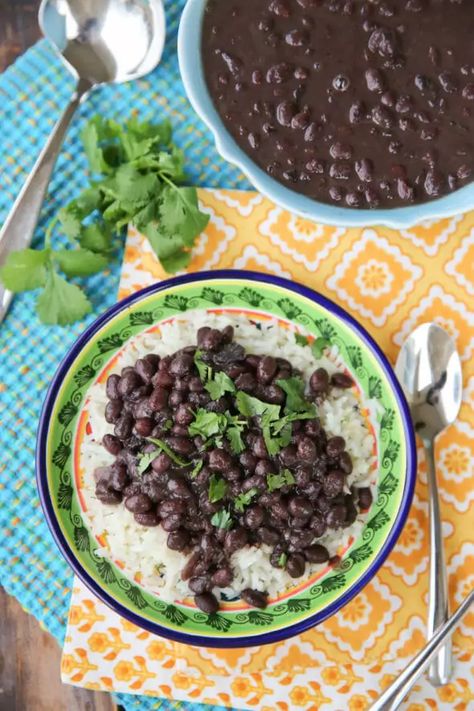 Brazilian Black Beans, Cuban Black Beans And Rice, Pressure Cooker Beans, Mayo Salad, Black Beans Recipe, Sweet Custard, Cuban Black Beans, Cream Salad, Salad Avocado