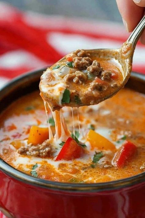 Creamy Beef Taco Soup, Beef Taco Soup, Taco Soup Ingredients, Parmesan Fries, Keto Soups, Beef Pies, Keto Easy, Beef Soup Recipes, Soup Beans