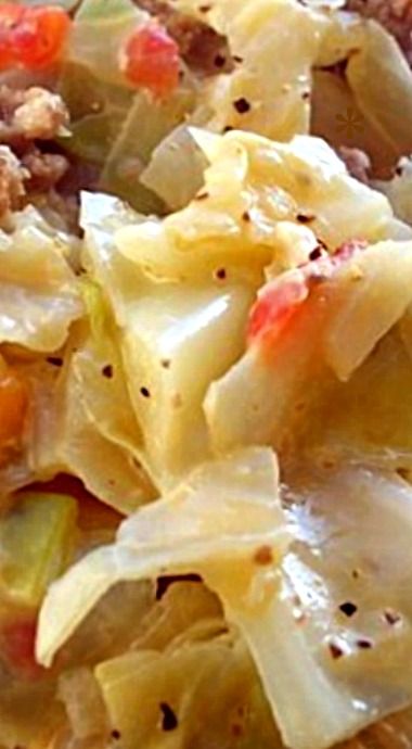 Creole Cabbage Recipe, Cajun Cabbage, Family Casseroles, Cabbage Dishes, Sausage Jambalaya, Southern Accent, 2023 Recipes, Cabbage And Sausage, Creole Cooking