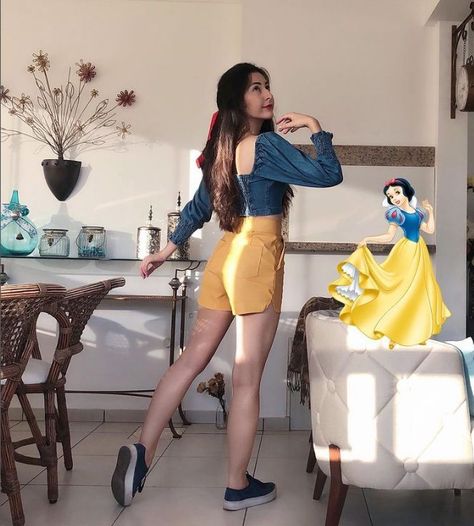 Snow White Modern Outfit, Snow White Inspired Outfit Casual, Modern Snow White Outfit, Snow White Disneybound, Modern Belle Outfits, Snow White Cosplay, Snow White Outfits, Snow White Costume, Disney Princess Outfits