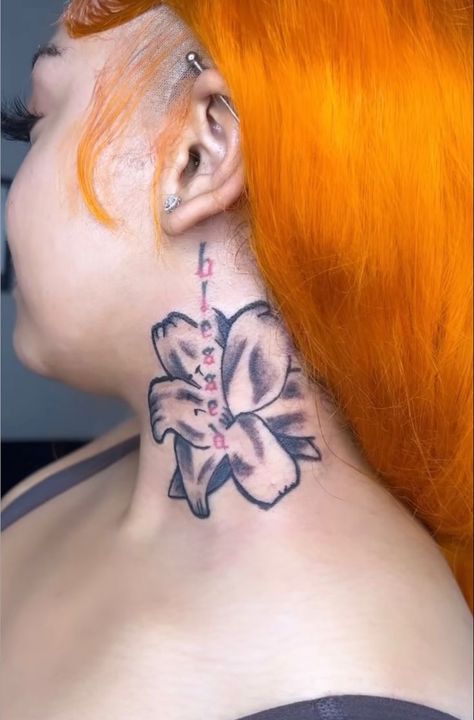 Small Dope Tattoos, Cute Thigh Tattoos, Chicanas Tattoo, Girl Neck Tattoos, Arm Sleeve Tattoos For Women, Wrist Tattoo Designs, Wrist Tattoo Ideas, Ear Tattoo Ideas, Ear Tattoos