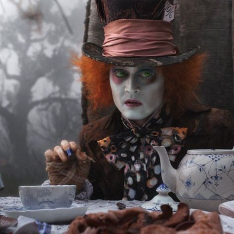 Alice In Wonderland Movie, Barnabas Collins, Mad Hatter Costume, Alice In Wonderland Aesthetic, Gellert Grindelwald, Johnny Depp Movies, Eleanor Tomlinson, Mermaid Drawings, Sweeney Todd