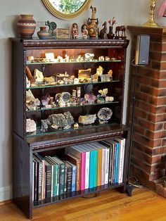 crystal organization Crystal Arrangements, Rock Collection Display, Crystal Interior, Rock Display, Mineral Display, Crystal Display, Smithsonian Institution, Design Del Prodotto, Rock Collection