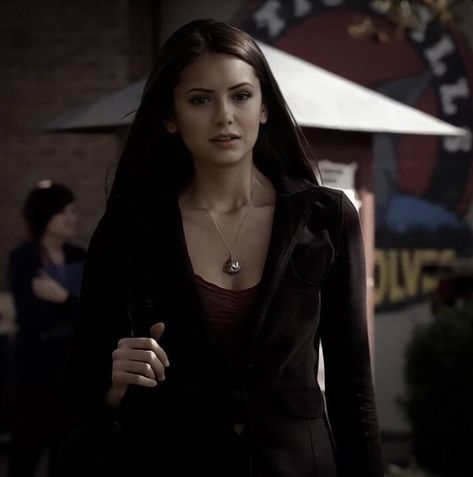 Vampire Diaries Season 1, Nina Dobrev Vampire Diaries, Effy Stonem, Vampire Diaries Seasons, Vampires And Werewolves, Katherine Pierce, Stefan Salvatore, Elena Gilbert, The Vampire Diaries