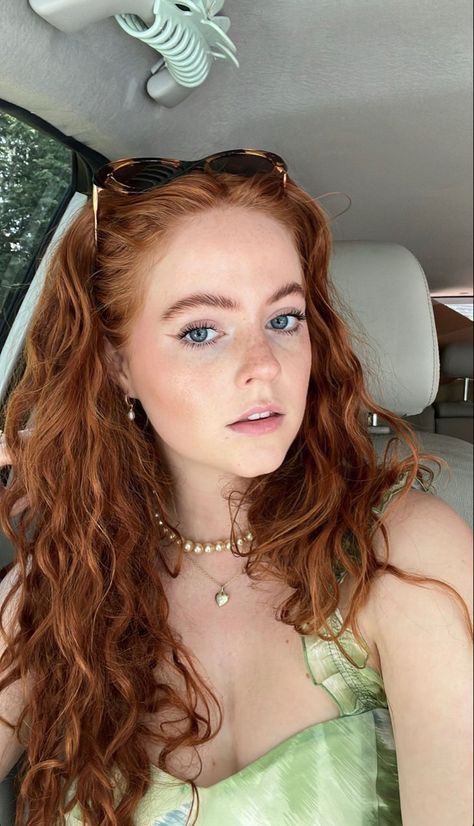 Red Curly Hair Blue Eyes, Irish Red Hair Natural Redhead, Irish Red Hair, Faith Collins, Red Hair Pale Skin, Curly Ginger Hair, Redhead Hair, Pale Redhead, People With Red Hair