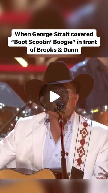 Old Country Music Singers, Clay Walker, White Suit Jacket, Old Country Music, Boot Scootin Boogie, Last Rodeo, Best Country Music, Country Bands, King Do