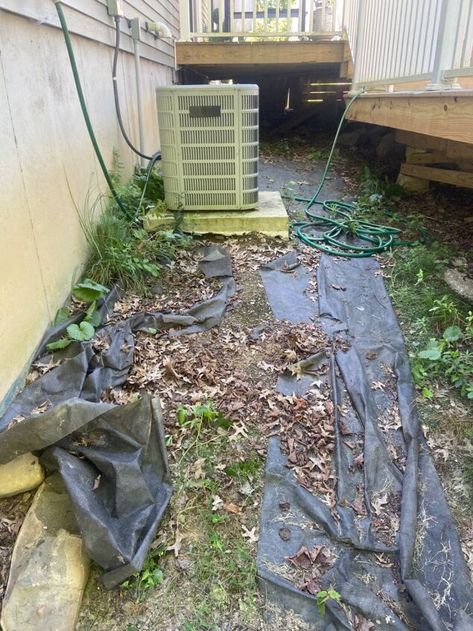 Landscaping Around Ac Unit Ideas, Ac Landscaping Ideas, Rocks Around Ac Unit, Landscape Around Ac Unit, Landscaping Around Ac Unit, Side Of House Landscaping Ideas Simple, Rocks Around House Foundation, Ac Unit Landscaping, Landscape Boarders