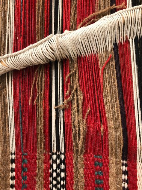 Al Sadu - Traditional Bedouin Weaving Al Sadu Weaving, Bedouin Textiles, Sadu Pattern, Bedouin Art, Bedouin Culture, Block Layout, Summer Lounge, Dead Girl, Traditional Song