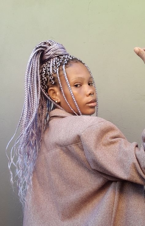 Lilac Braids For Black Women, Lavender Braids For Black Women, Light Purple Box Braids, Lilac Box Braids, Lavender Box Braids, Lavender Braids, Purple Box Braids, Braiding Hair Colors, Lavender Hair Colors