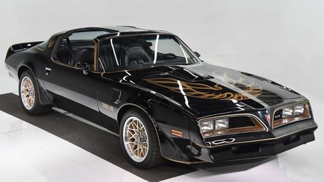 1977 Trans Am, Bandit Trans Am, Classic Camaro, Collector Cars For Sale, Smokey And The Bandit, Pontiac Trans Am, The Bandit, Gm Car, Pontiac Firebird Trans Am