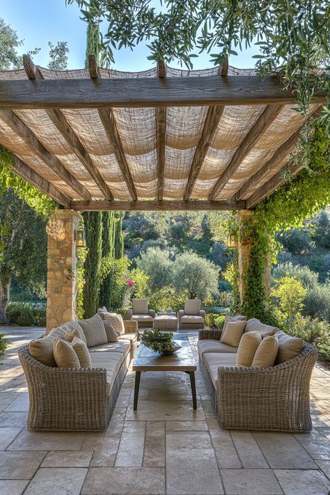 ♥ Are you dreaming of a cozy outdoor space to relax and entertain? Explore this modern attached pergola patio design, perfect for creating a Mediterranean vibe in your backyard. Get inspired with wall-mounted aluminum plans for a shade-covered retreat. 🌿🏡 #PatioIdeas #OutdoorDesign #PergolaDesign Tuscan Backyard Ideas, Exterior Pergola, Mediterranean Backyard Ideas, Pergola Seating, Tuscan Backyard, Patio With Pergola, Covered Courtyard, Mediterranean Courtyard, Colonial Garden