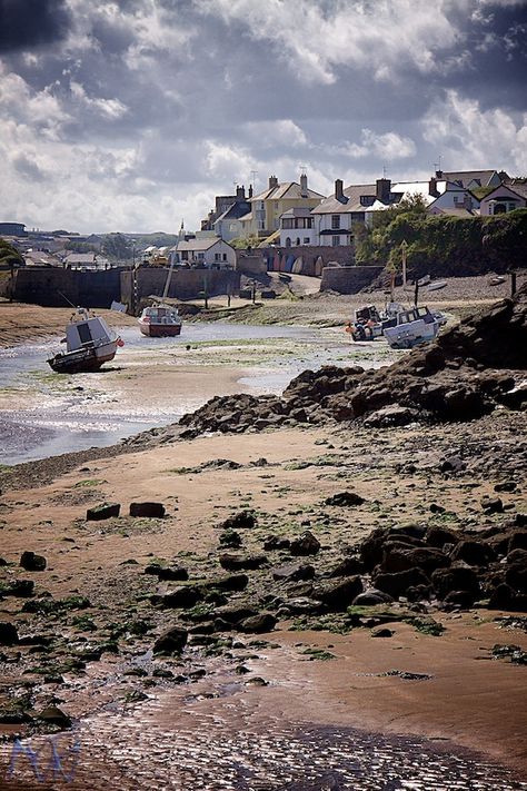 Bude Sea Lock, Cornwall by Martin Williams-Peck Bude Cornwall, Cornwall Coast, South West Coast Path, North Cornwall, Devon And Cornwall, Scenic Photography, Cornwall England, Isles Of Scilly, Coastal Landscape