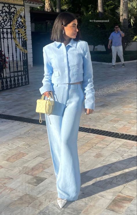 Brunch Outfit Modest, Classy Modest Summer Outfits, Light Blue Outfit Aesthetic, Causal Chic Outfits, Date Night Outfit Ideas, Night Outfit Ideas, Mode Hijabi, Chique Outfits, Classy Work Outfits