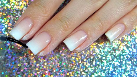 How To Do An Ombre Nail, How To Do French Nails At Home, How To Do Ombre Nails At Home, Ombre Nails At Home, Diy Ombre Nails, French Manicure Short Nails, Ombre Nail Diy, French Ombre Nails, Fade Nails