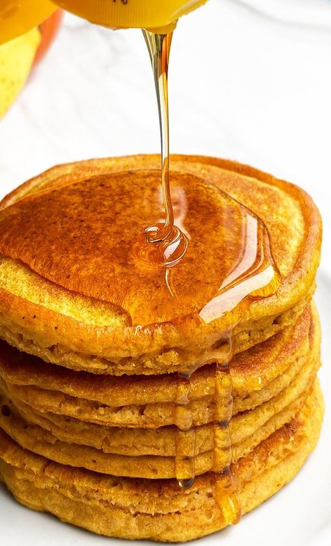 Pumpkin Pancakes - CakeWhiz Easy Pumpkin Pancakes, Pumpkin Pancake Mix, Krusteaz Pancake Mix, Pumpkin Pancakes Recipe, Fluffy Pumpkin Pancakes, Pumpkin Pancakes Easy, Pumpkin Pancake, Pancake Mix Recipe, Thanksgiving Meals