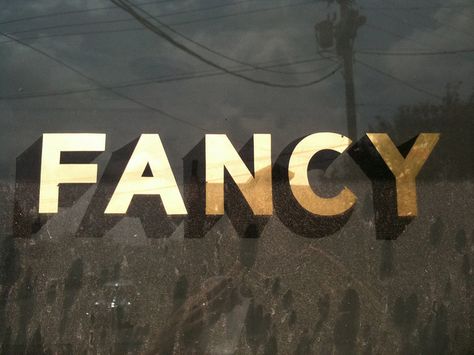 gold lettering window - Google Search Fancy Window, Window Lettering, Gold Leaf Signs, Window Signage, Im So Fancy, Typography Love, Cool Typography, Sign Writing, Gold Sign