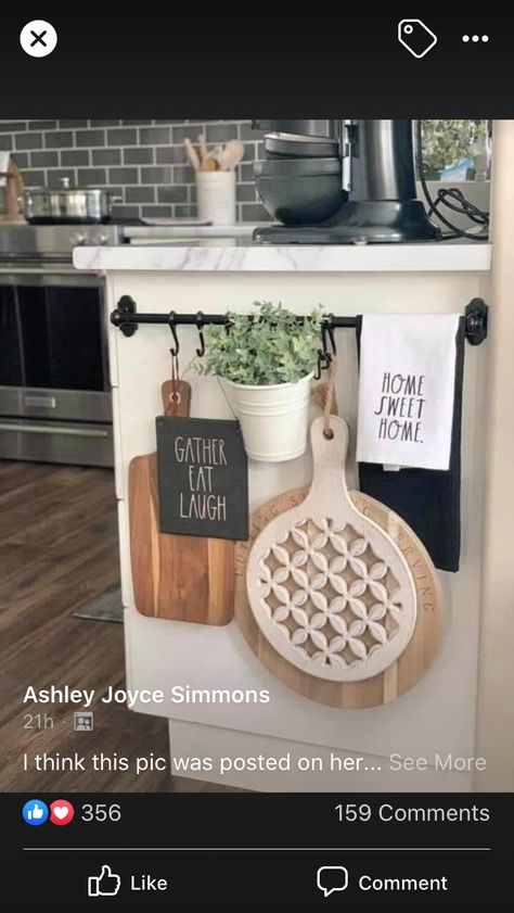 Kitchen Interior Farmhouse Modern, Eccentric Farmhouse Decor, Beaded Tray Decor, End Cabinet Decor, Boho Townhouse Decor, Rustic Farmhouse Living Room Decor French Country Shabby Chic, End Of Island Decor, Farmhouse Small Wall Decor, Over Stove Ideas