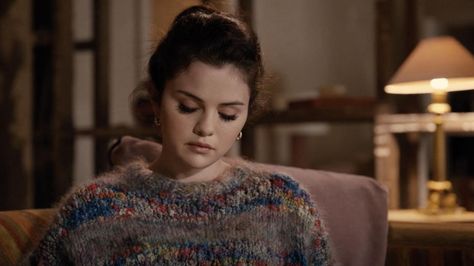 Mabel Sweater, Stylish Knitwear, Only Murders In The Building, Colorful Wardrobe, Selena Gomez Outfits, Multicolor Sweater, Business Chic, Wool Mini Skirt, White Turtleneck