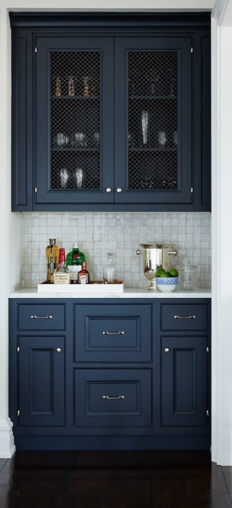 Wet bar idea? caged uppers and dark colour More Navy Cabinets, Cabinet Trends, Shingle House, Brown Floor, Blue Kitchen Cabinets, Pantry Cabinets, Cabinet Paint Colors, Butlers Pantry, Blue Cabinets