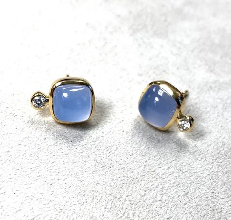 For Sale on 1stdibs - Created in 18 karat yellow gold Blue chalcedony sugarloaf cabochons 4 cts approx Champagne diamonds 0.10 ct approx Limited edition About the Designers Weird Jewelry, Gem Earrings, Resin Projects, Earring Ideas, Champagne Diamond, Blue Chalcedony, Lovely Jewellery, Everyday Earrings, Gems Jewelry