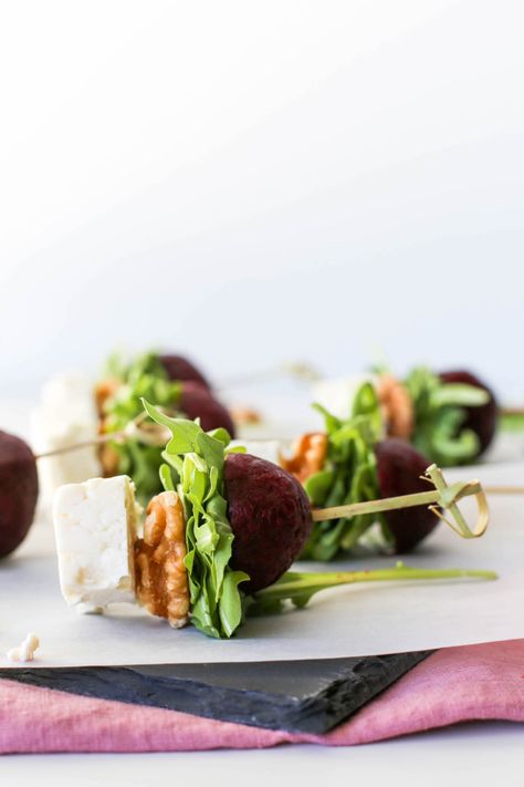 Fall Beet Salad Recipes, Pickled Beet Appetizer, Beet Appetizer Recipes, Beet Skewers, Beet Appetizer, Red Beets Salad, Salad On A Stick, Wedding Charcuterie, Feta Bites