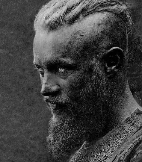 Ragnar Ragnar Lothbrok Black And White, Ragnar Lothbrok Portrait, Ragnar Lothbrok Drawing, Viking Portrait, Ragnar Vikings, Viking Berserker, Viking Warrior Tattoos, Viking Wallpaper, Ragnar Lothbrok Vikings