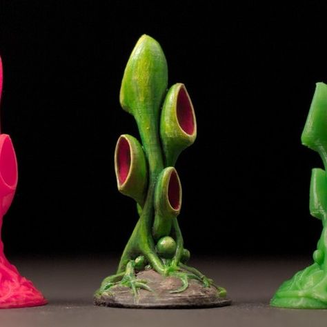 Plant Alien, Alien Painting, Printing Templates, Alien Planets, Alien Plants, Mushroom Crafts, Alien Aesthetic, Miniature Photography, Alien Concept