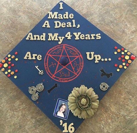 Graduation Cap Designs Supernatural, Supernatural Graduation Cap Ideas, Tvd Graduation Cap Ideas, Horror Movie Graduation Cap, Supernatural Graduation Cap, Supernatural Party, Funny Graduation Caps, Graduation Cap Ideas, Graduation Hats