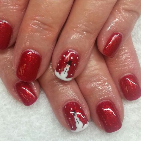 Red Snowman Nails, Holiday Nails Winter Christmas Gel, Christmas Nails With Snowman, Snowman Nails Acrylic, Winter Nails Snowman, Christmas Snowman Nails, Christmas Nails Snowman, Red Shellac, Christmas Fingernails