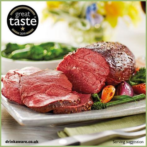 Chateaubriand Recipe, Christmas Beef, Rump Roast, Beef Fillet, Bacon Sausage, Food Critic, Slow Cook, Hearty Dinner, Sirloin Steaks