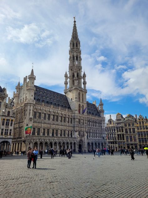 Grand Place, Brussels Brussels Grand Place Belgium, Brussels Buildings, Grand Place Brussels, Grand Place, Inspiration Logo, Brussels Belgium, Europe Trip, Trip Ideas, Travel Bucket List