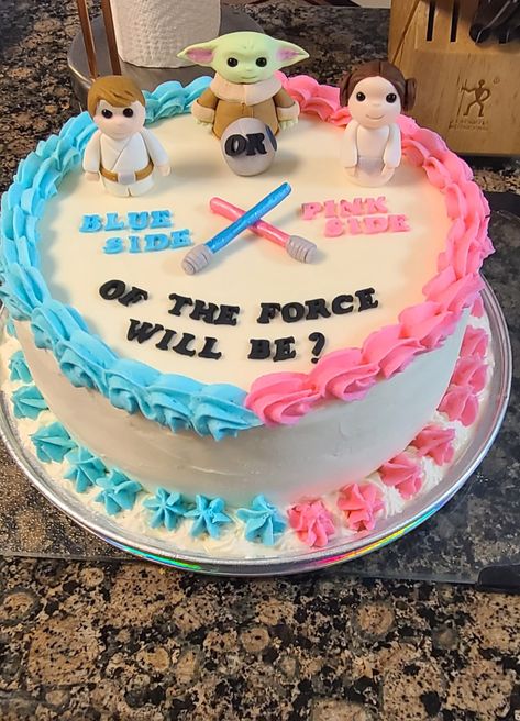 Grogu Luke Leia gender reveal cake tres leche Star Wars Gender Reveal Cake, Luke Or Leia Gender Reveal, Jedi Or Princess Gender Reveal, Disney Gender Reveal Cake, Anime Gender Reveal, Star Wars Gender Reveal, Healthy Baking Alternatives, Sugar Free Pastries, Gender Cake