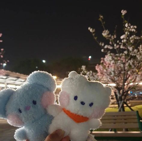 Koya bear. Aesthetic blue. Aesthetic koya. Blue koya bear. RM. Bts. Koya bts. Aesthetic blue toys. Bts toys. Bts RM. BT21. Koya Aesthetic, Bt21 Toys, Bt21 Doll, Bt21 Plushies, Bt21 Aesthetic, Bt21 Plush, Koya Bt21, Bear Aesthetic, Army Aesthetic