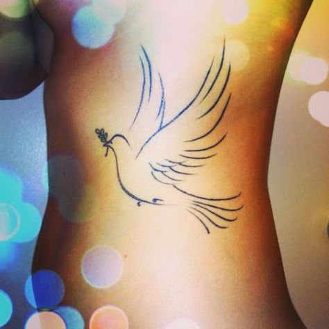 Peace Dove Tattoos, Small Dove Tattoos, Tiny Bird Tattoos, Dove Tattoo Design, Tattoo For Boyfriend, Dove Tattoos, Small Chest Tattoos, Dove Tattoo, Tattoo Zeichnungen